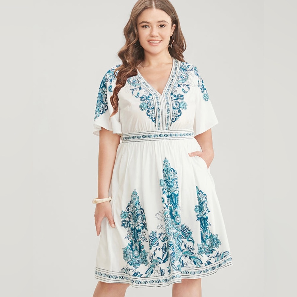 White and teal, midi dress …… with pockets!!!!